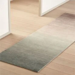Bicoastal Taupe Handwoven Runner Rug 2.5'x8' -Optimal Furniture Store BicoastalTpHndwvnRnr2p5x8SHF21
