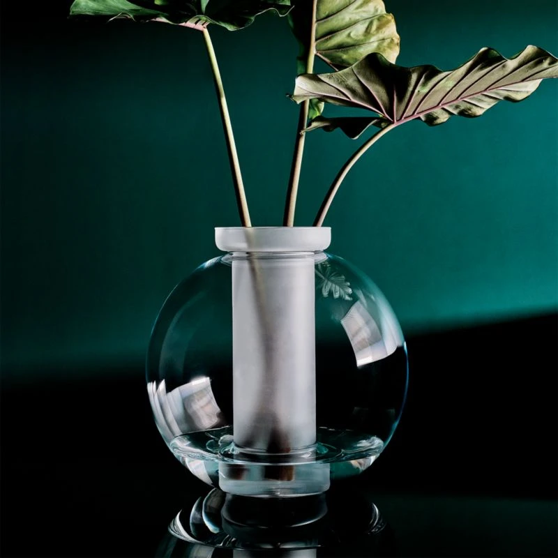 Sfera Globe Glass Vase 4 Sfera Globe Glass Vase - Image 4