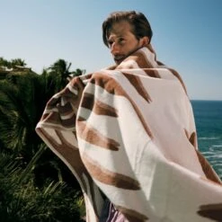 Gato Organic Cotton Tiger Print Beach Towel -Optimal Furniture Store CB2SU23 RC EDT 04A 192 sky