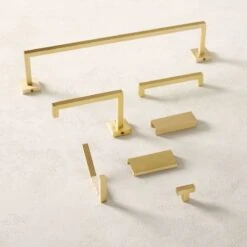 Cody Brushed Brass Towel Bar 18" -Optimal Furniture Store CodyBrushedBrassCllctnAVFHF21