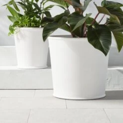 Coulee Round White Metal Outdoor Planter Small -Optimal Furniture Store CouleeCstWhtPlanterGroupFHS23