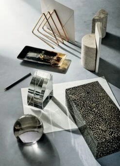 Column Marble Bookends Set Of 2 -Optimal Furniture Store CrystalDomeMagnifierJN20