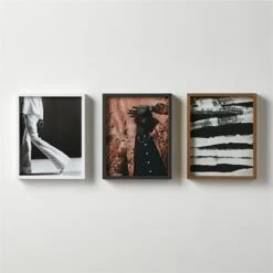 Gallery Brass Picture Frame 8"x10" -Optimal Furniture Store GalleryFrame8x10UnmttdGrpFHS23 1