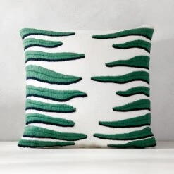 Gato Outdoor Throw Pillow 20''