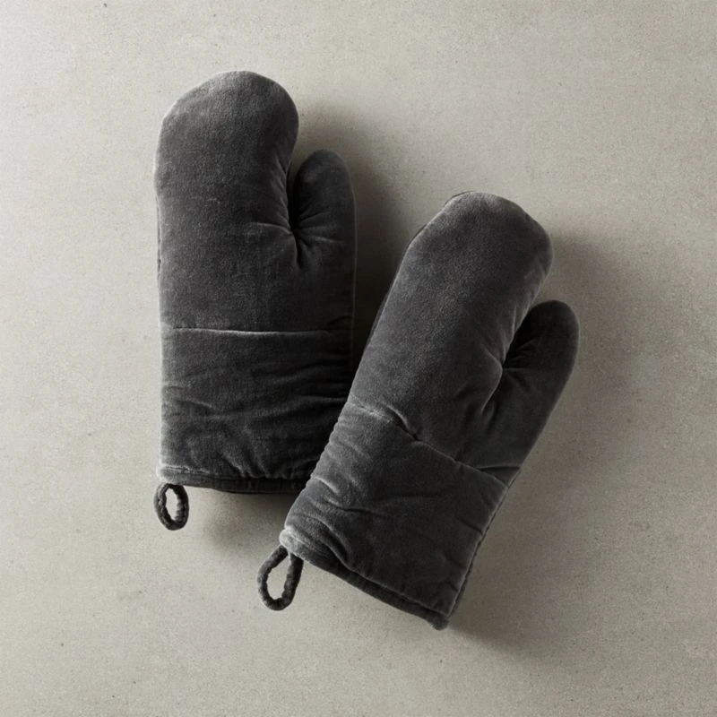 Charcoal Grey Velvet Oven Mitts Set Of 2 1 Charcoal Grey Velvet Oven Mitts Set Of 2