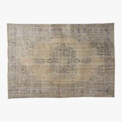 Vintage Handknotted Wool Turkish Rug 6'5"x9'5"